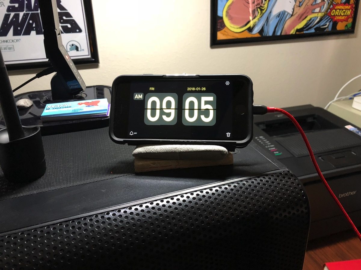 The Pc Weenies Flipclock A Worthy Desk Clock For Ios