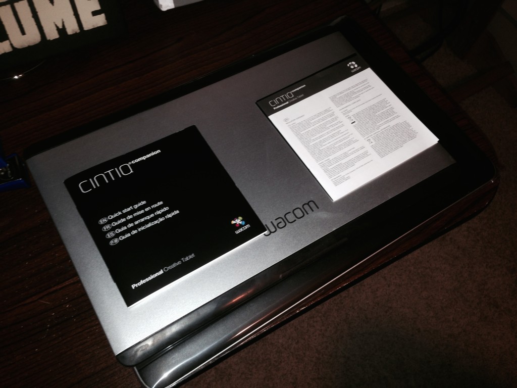 cintiq_unboxing_002