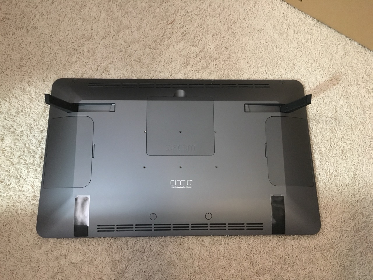 Cintiq27QHD upsidedown.