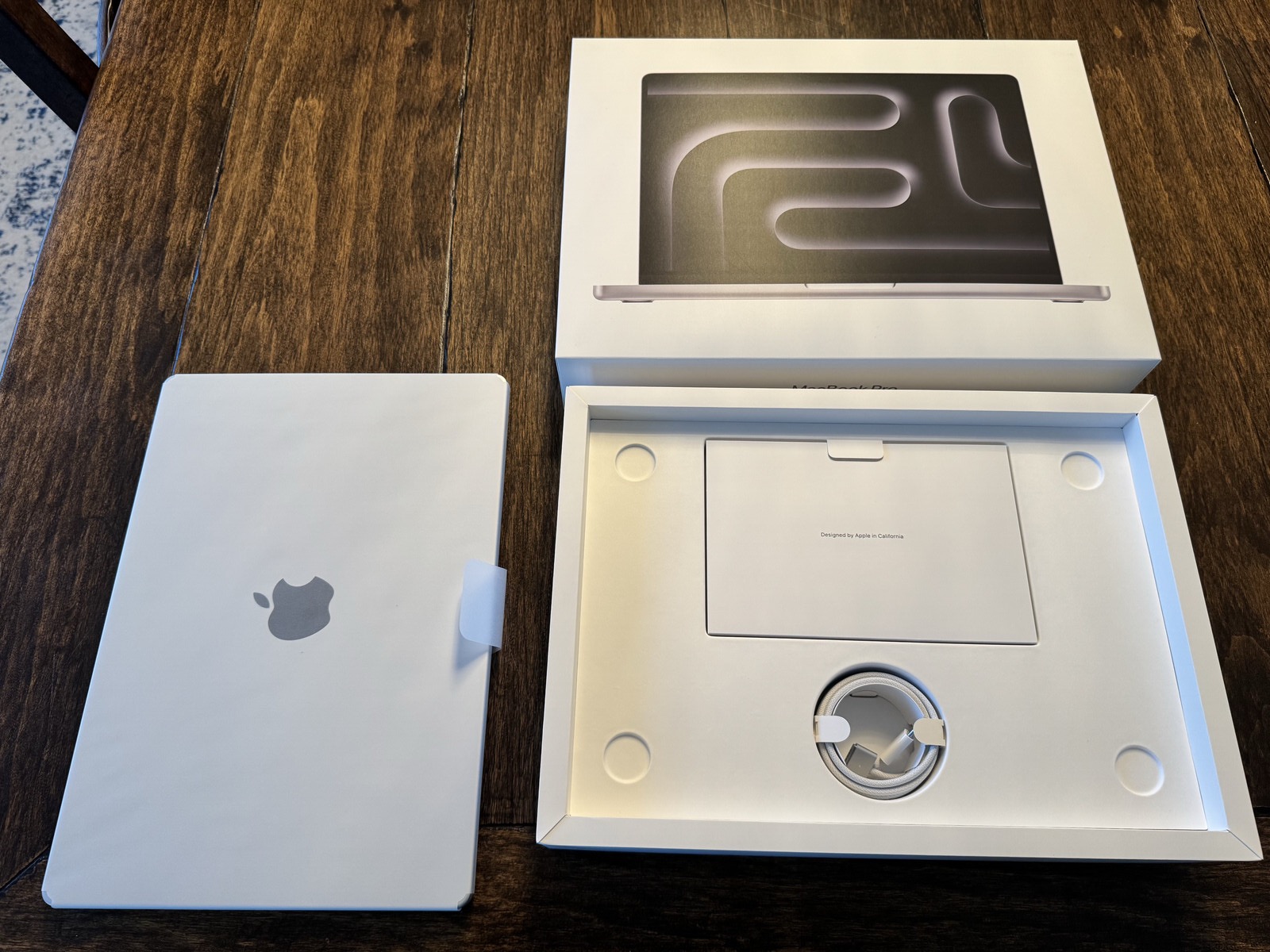 mbp_out_of_the_box.jpg Mbp out of the box.